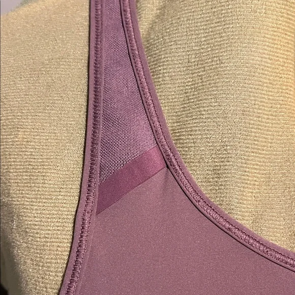 Nike Women's Plum Tank Top - Picture 4 of 10